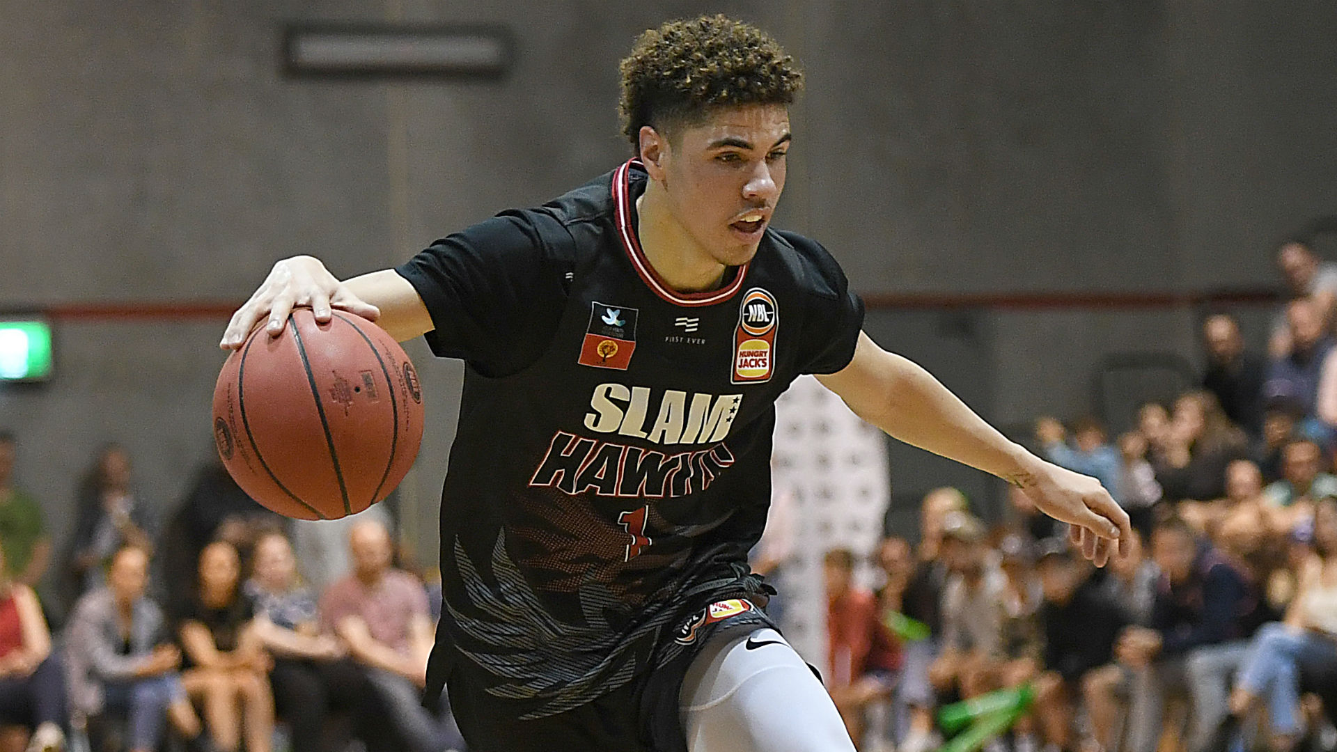 Lamelo Ball Haircut Nba - NBL: LaMelo Ball stats, Illawarra Hawks, video, three-pointer, NBA